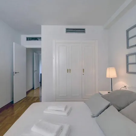 公寓 Casa Valentunana - Downtown - Pass The Keys 马尔韦利亚
